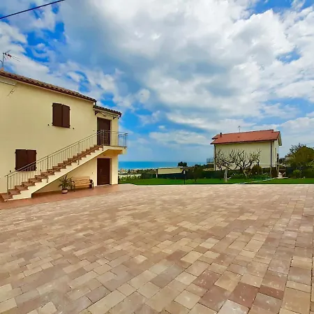 Casa Vacanze Con Vista Mare E Giardino - Amanecer Marzocca di Senigallia Exterior foto
