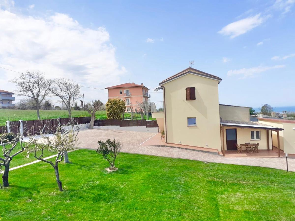 Con Vista Mare E Giardino - Amanecer *