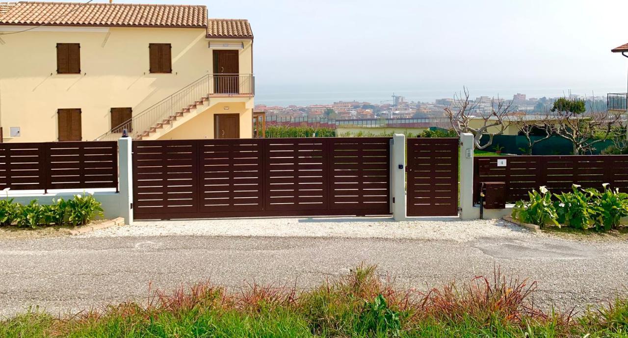 Con Vista Mare E Giardino - Amanecer Holiday home *